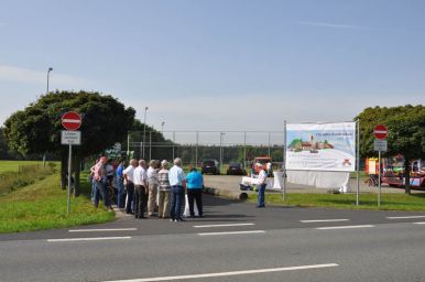 Enthüllung Banner 750 Jahre Rembrücken